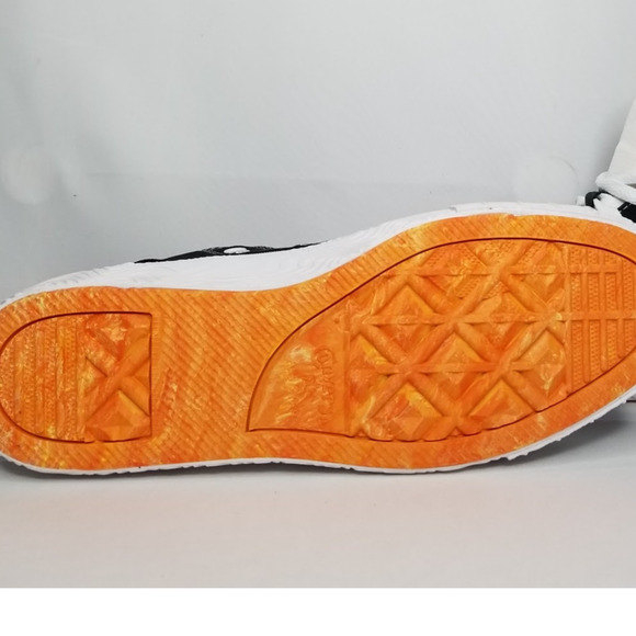 Converse CTAS Canvas High Tops Brand New Women's 9 Black #A00422C NWB - Picture 8 of 9